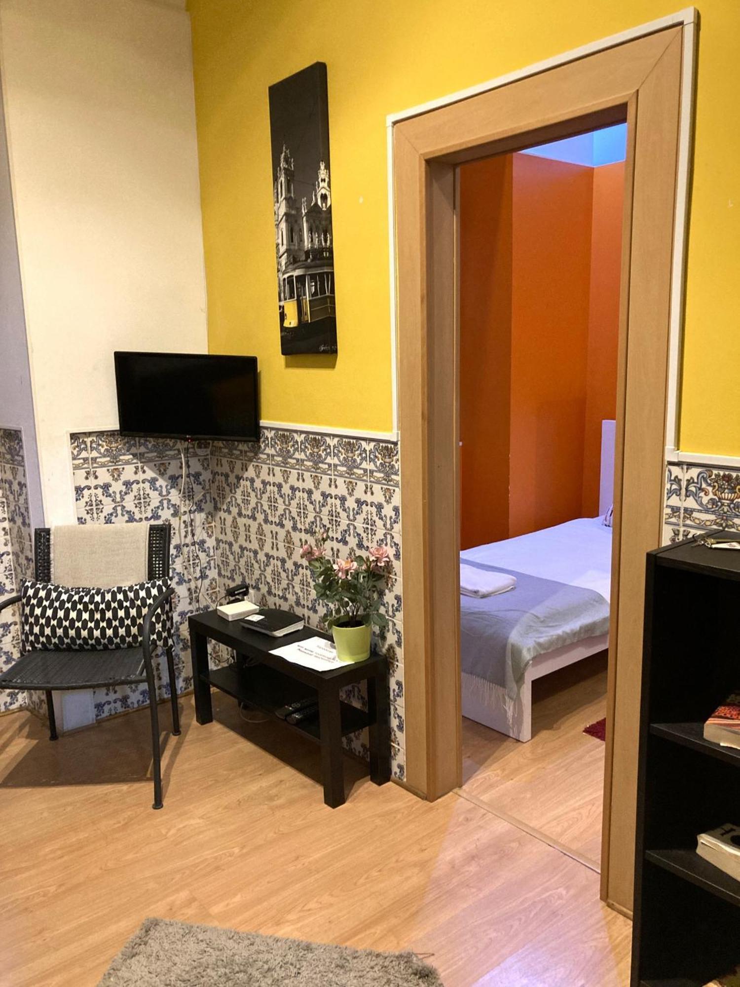 Lisbon T2 Apartment In Typical Villa In Sapadores Lisabona Exterior foto